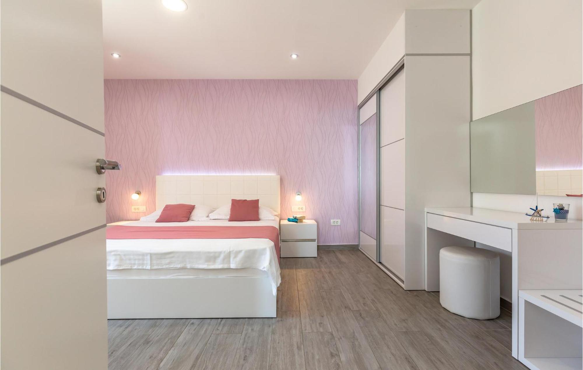 Amazing Apartment In Medici With Kitchen Kutleša 外观 照片