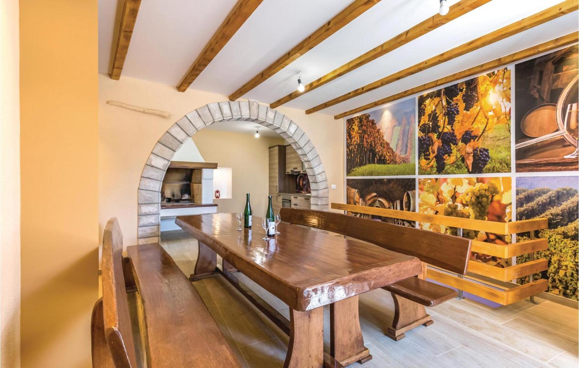 Amazing Apartment In Medici With Kitchen Kutleša 外观 照片